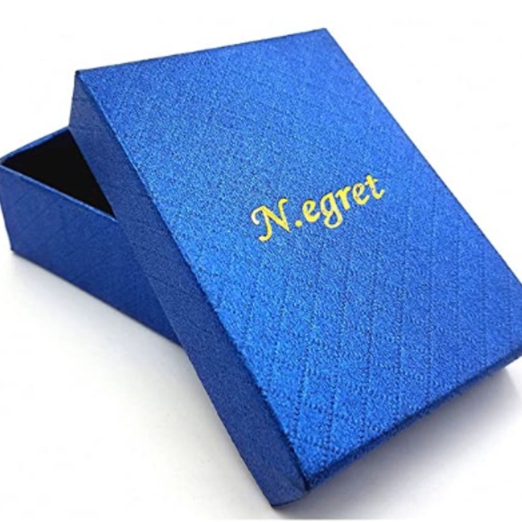 Infinity Love Heart Pendant Mom Necklace - Picture 4 of 4